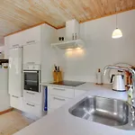 Elsamaria - 400m From The Sea By Interhome *