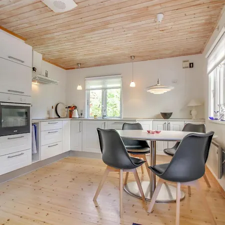 Elsamaria - 400m From The Sea By Interhome Feriehus *